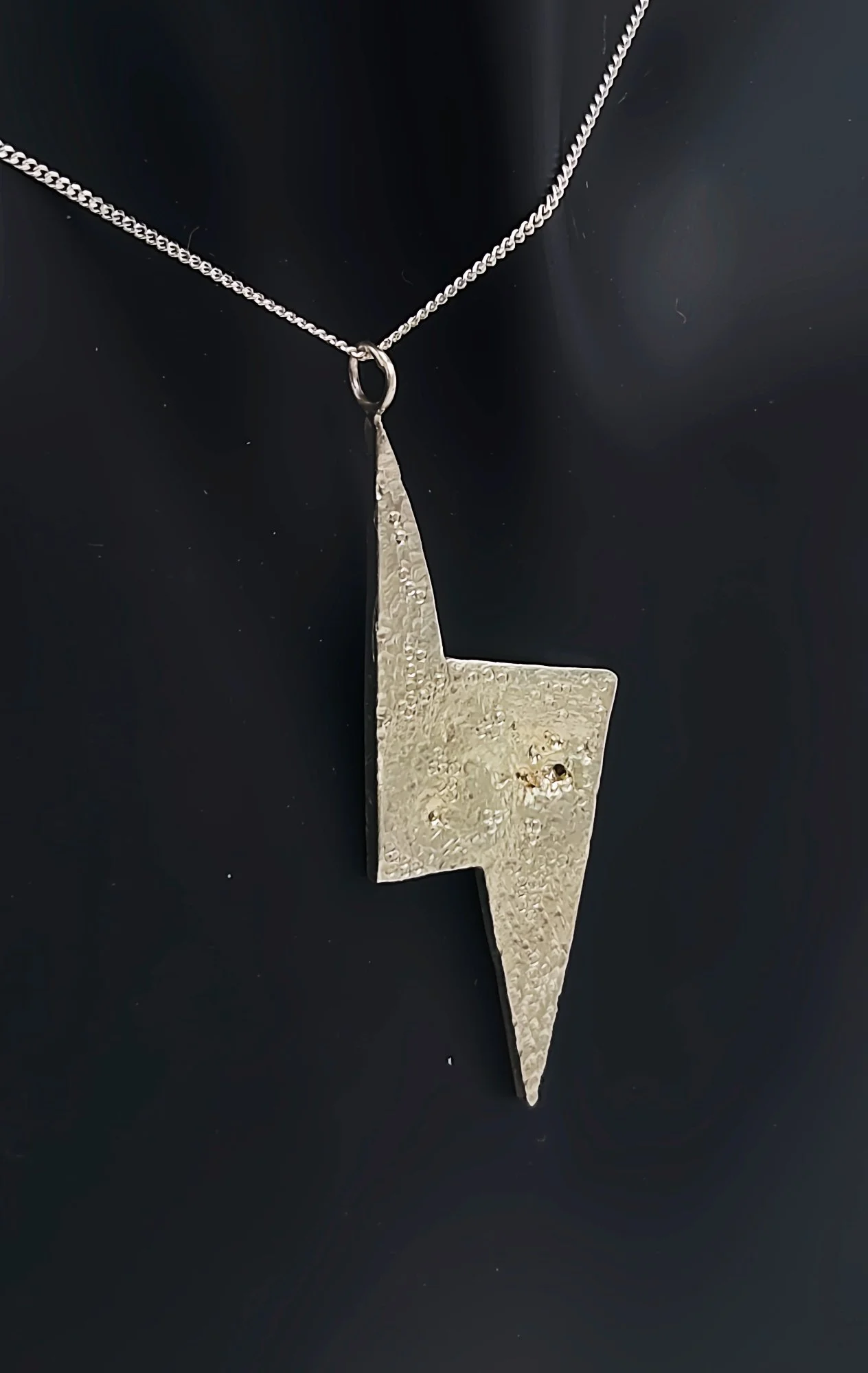 lightningboltpendant2.jpg