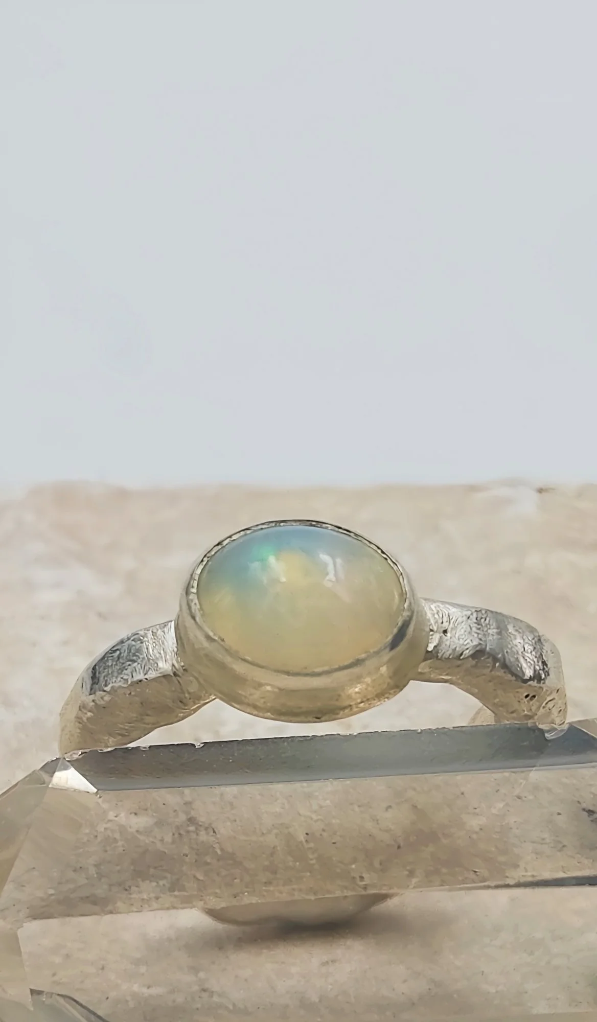 whiteopalring26.jpg