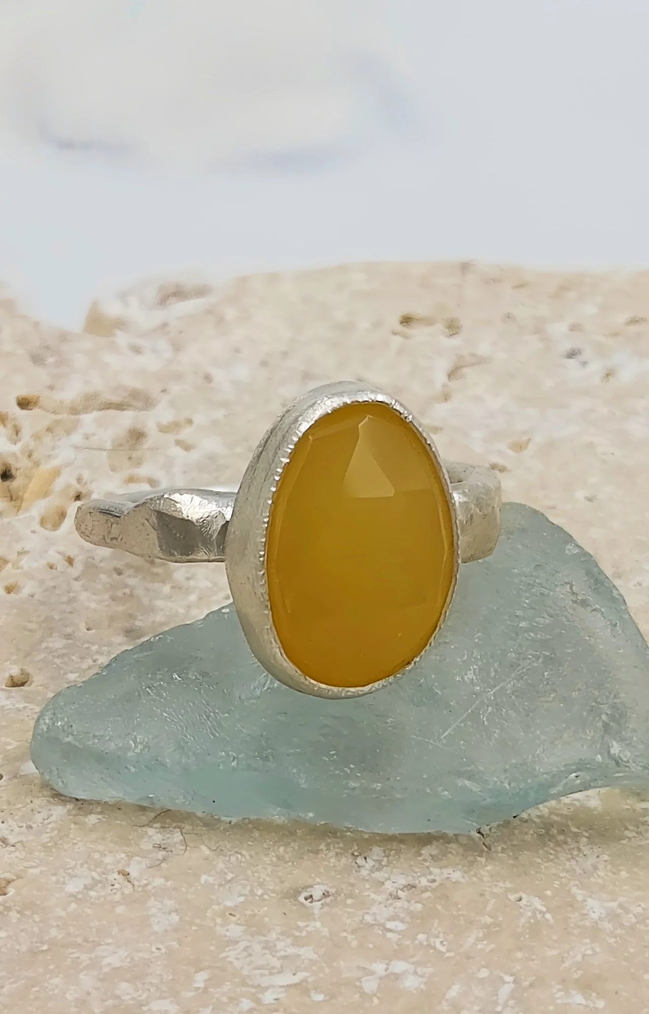 yellowopalring11.jpg