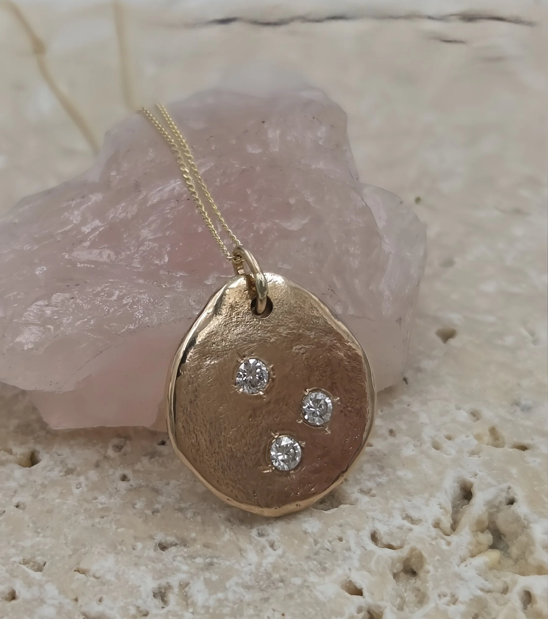 golddiamondnecklace19.jpg