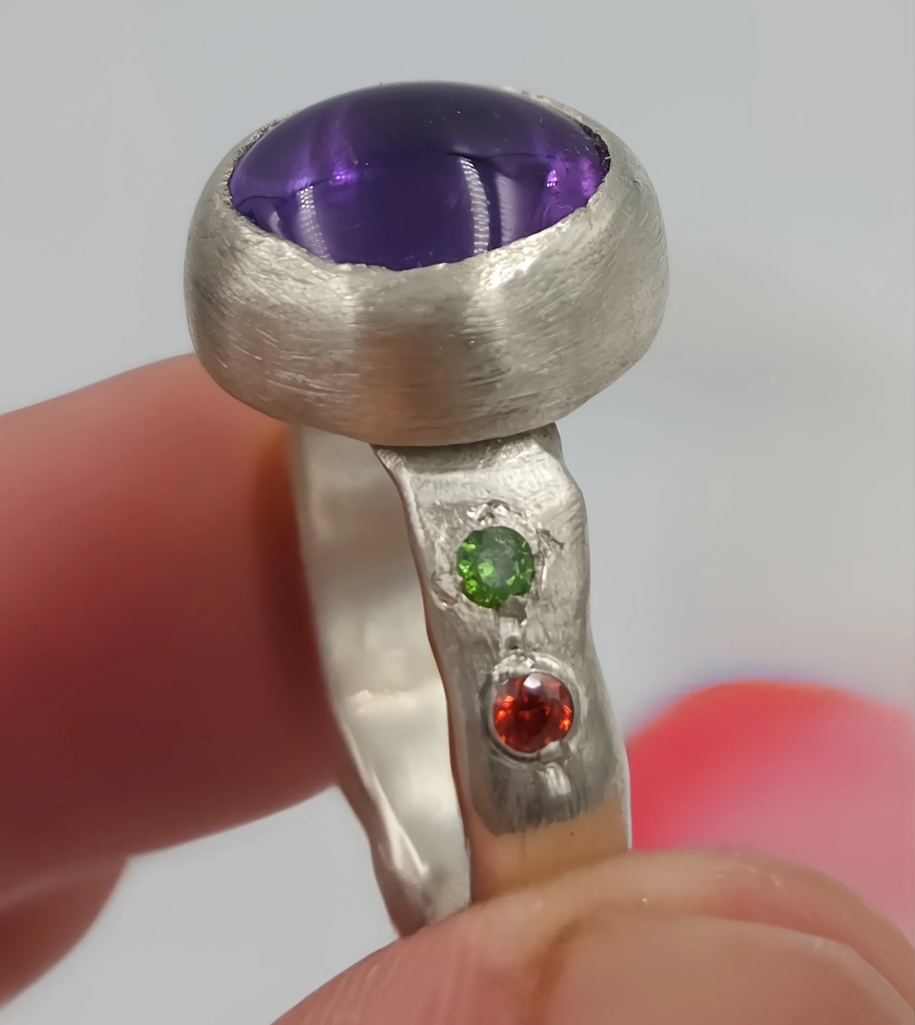 amethystcabring23.jpg