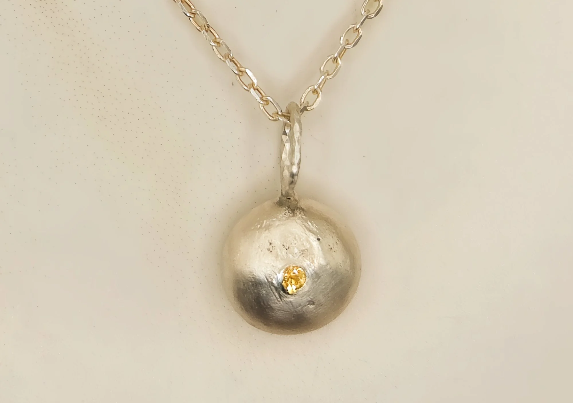 yellowsapphirependant9.jpg
