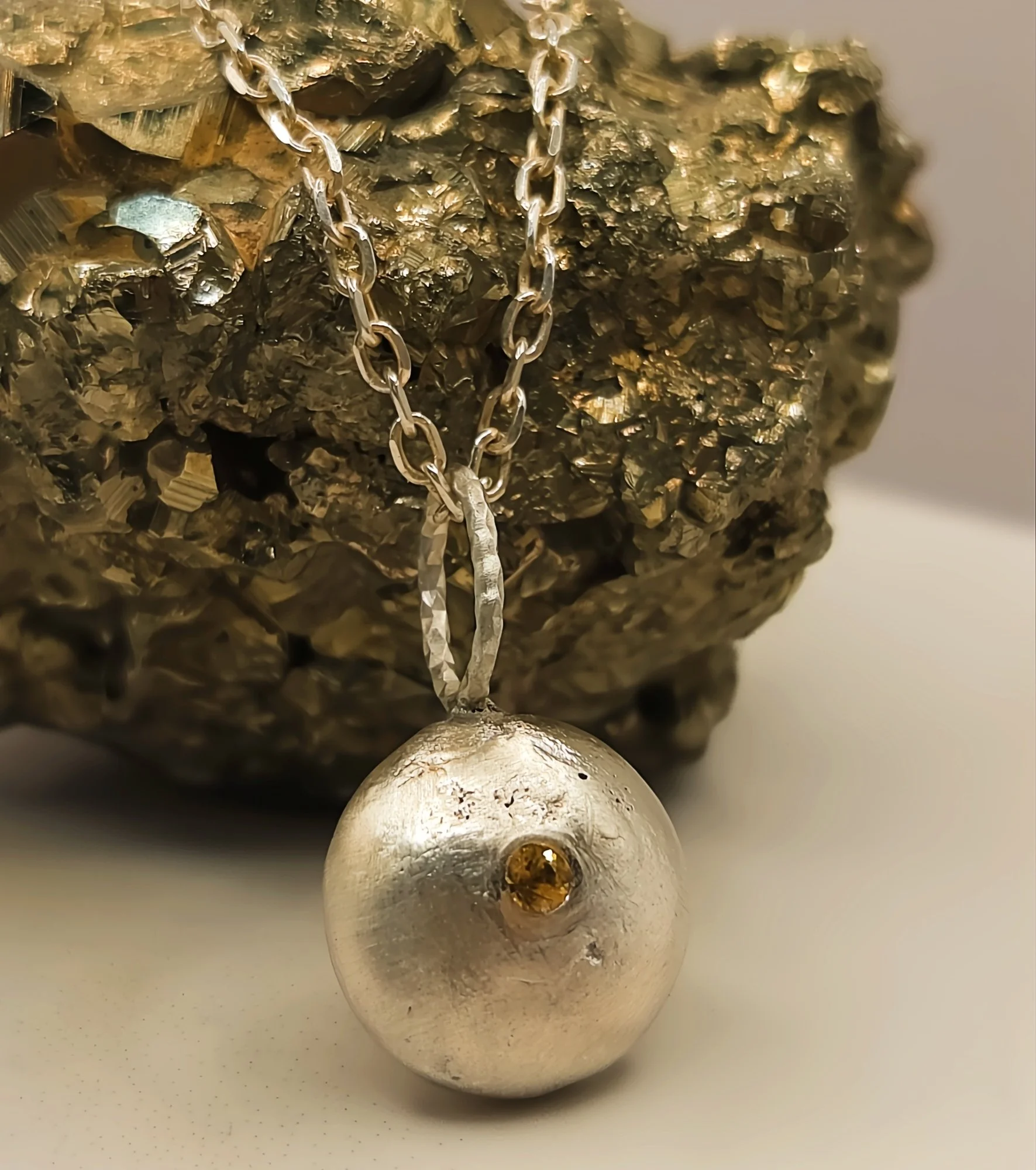 yellowsapphirependant6.jpg