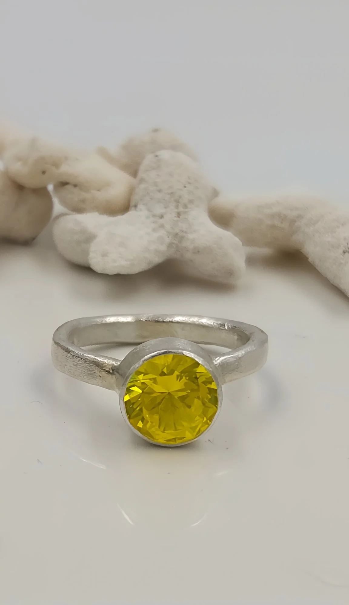 yellowyagring4.jpg