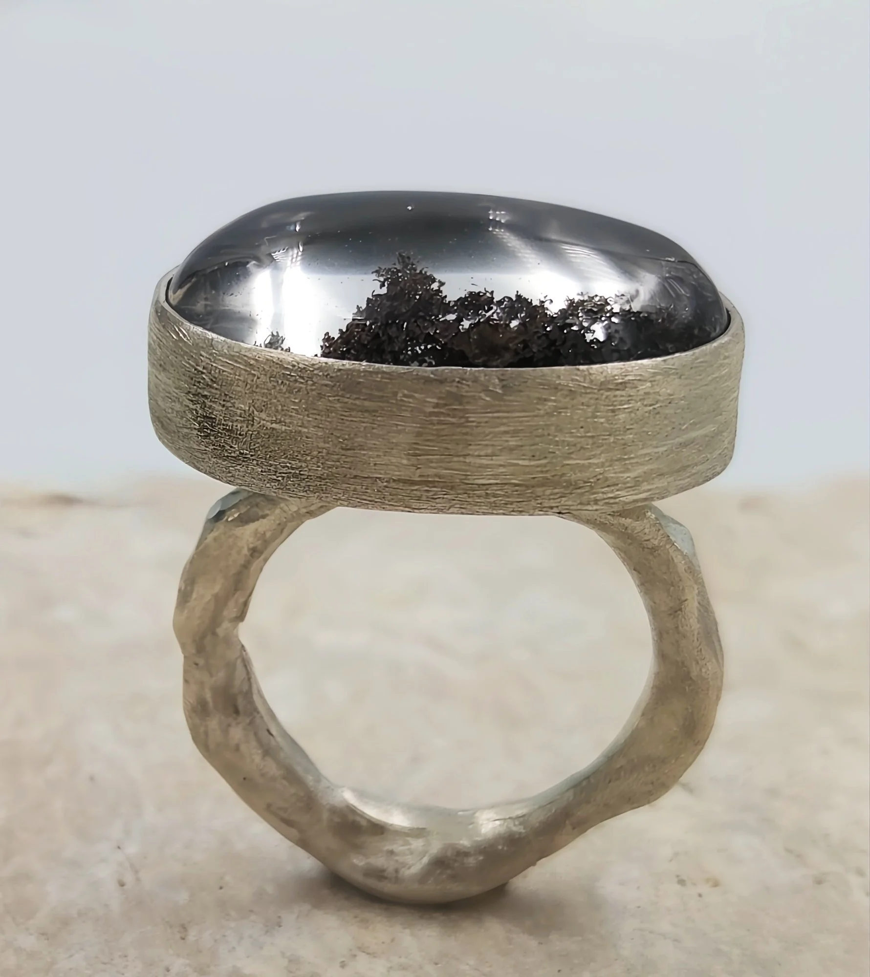 Elegant Quartz Cabochon Silver Ring