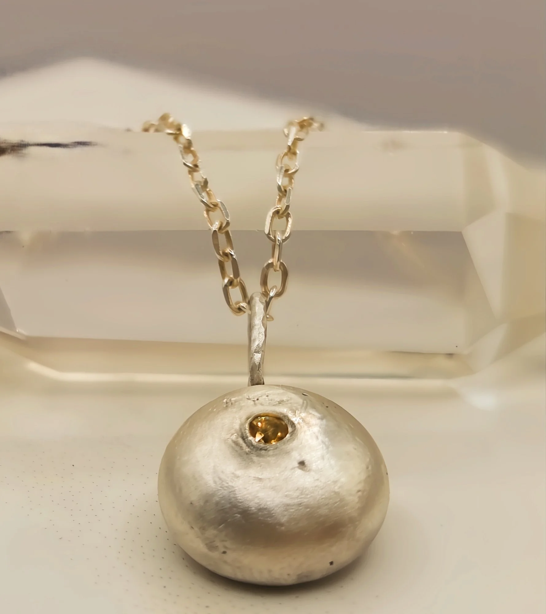 yellowsapphirependant5.jpg