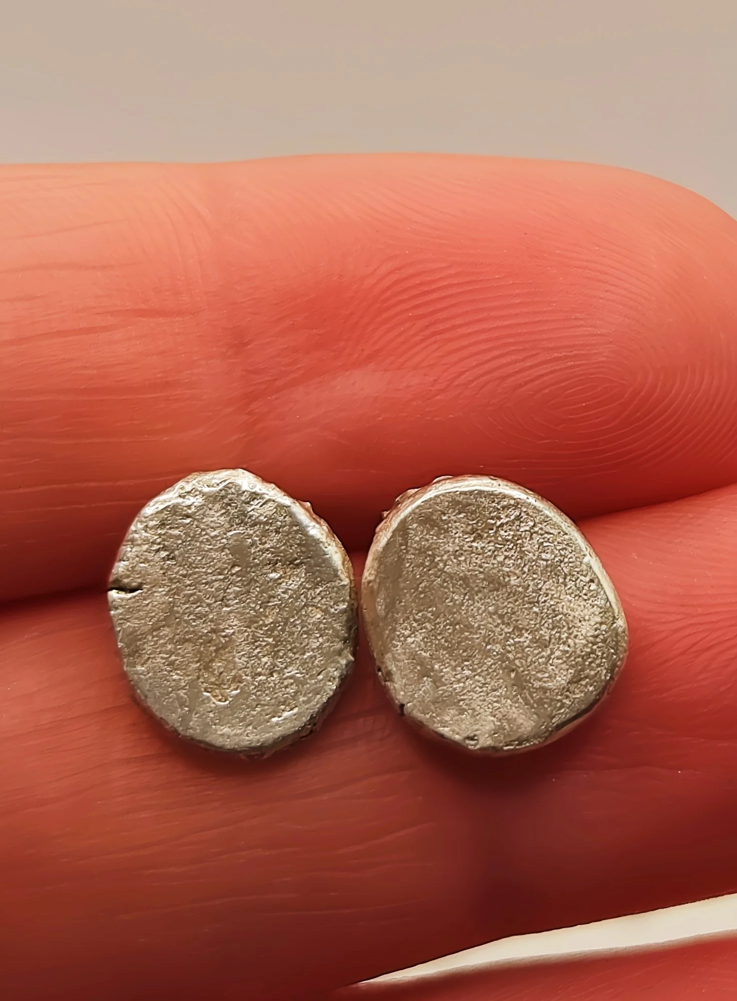 moltenstudearrings6.jpg