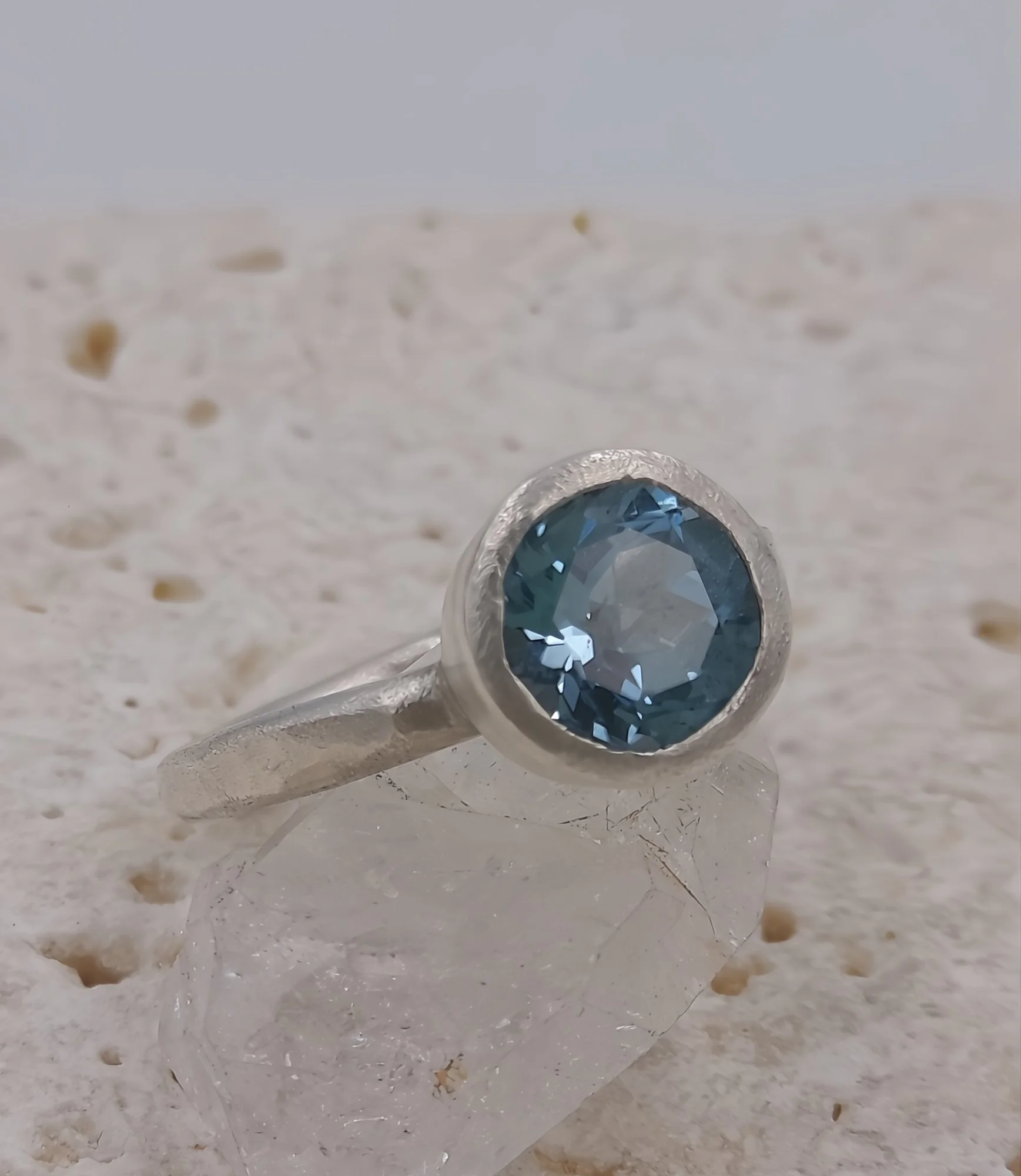 bluetopazring11.jpg