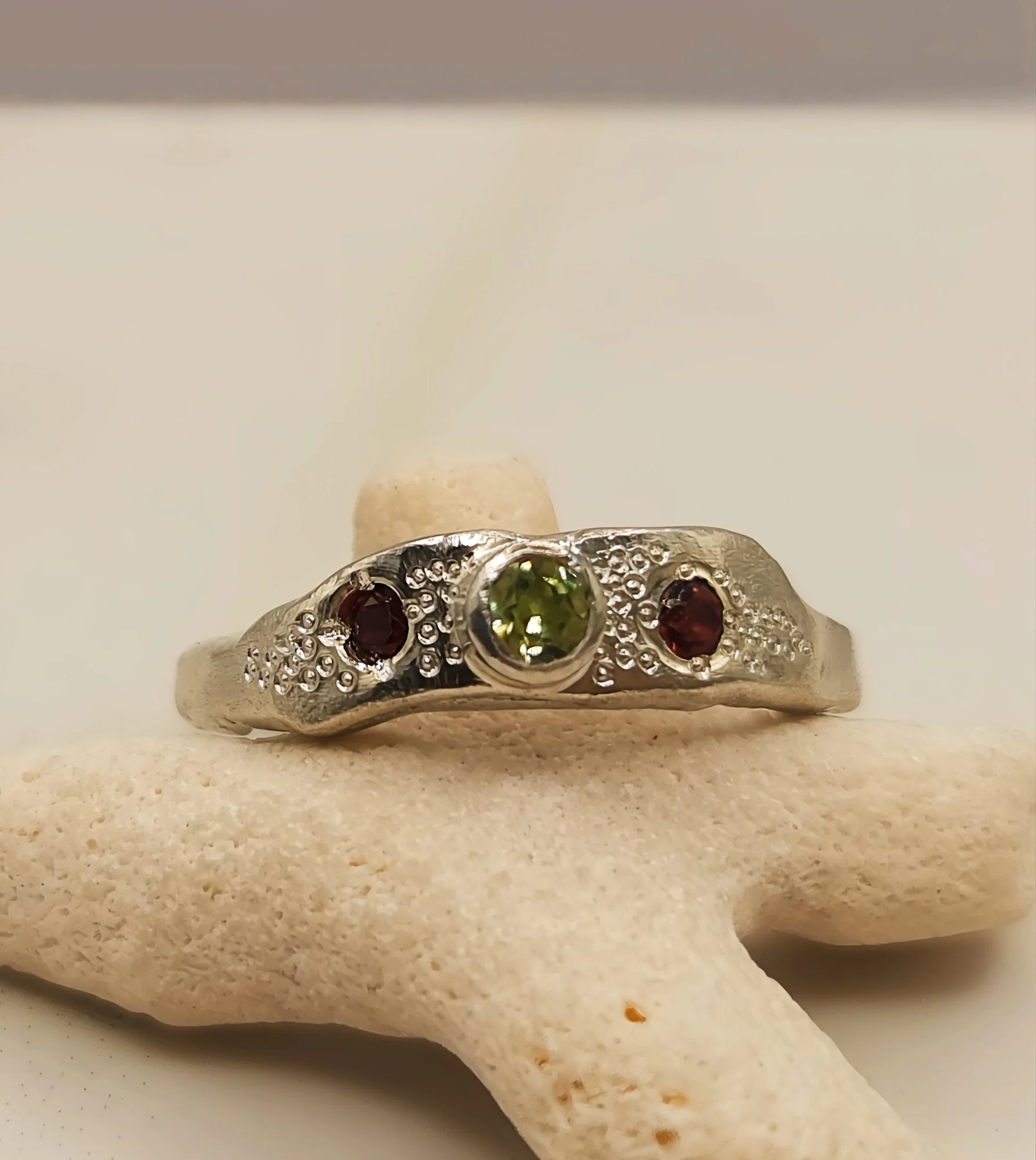 peridotgarnet2.jpg