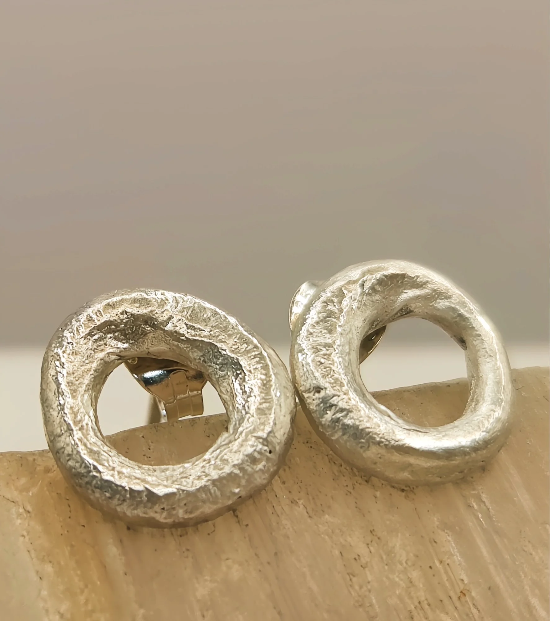 smallcirclestuds7.jpg