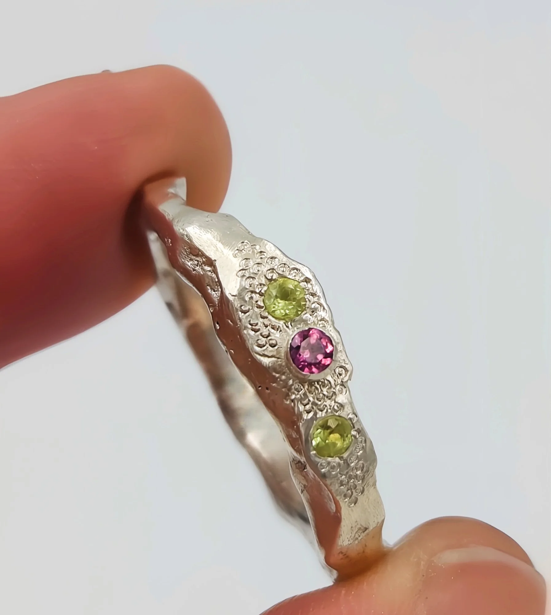 Hand-Forged Sterling Silver Signet Ring with Rhodolite Garnet & Peridot – Artisan Gemstone Ring