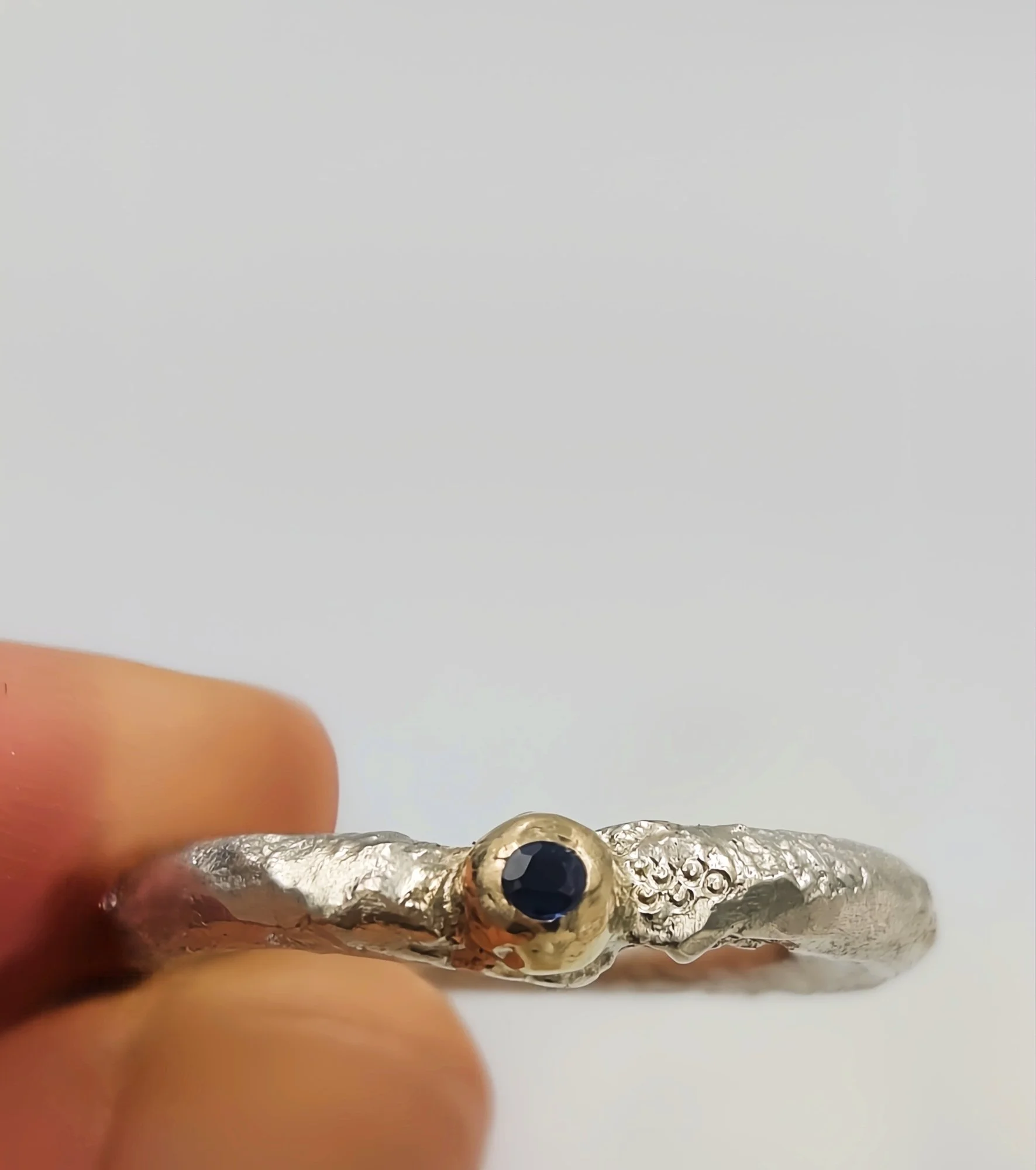 silvergoldsapphirering9.jpg