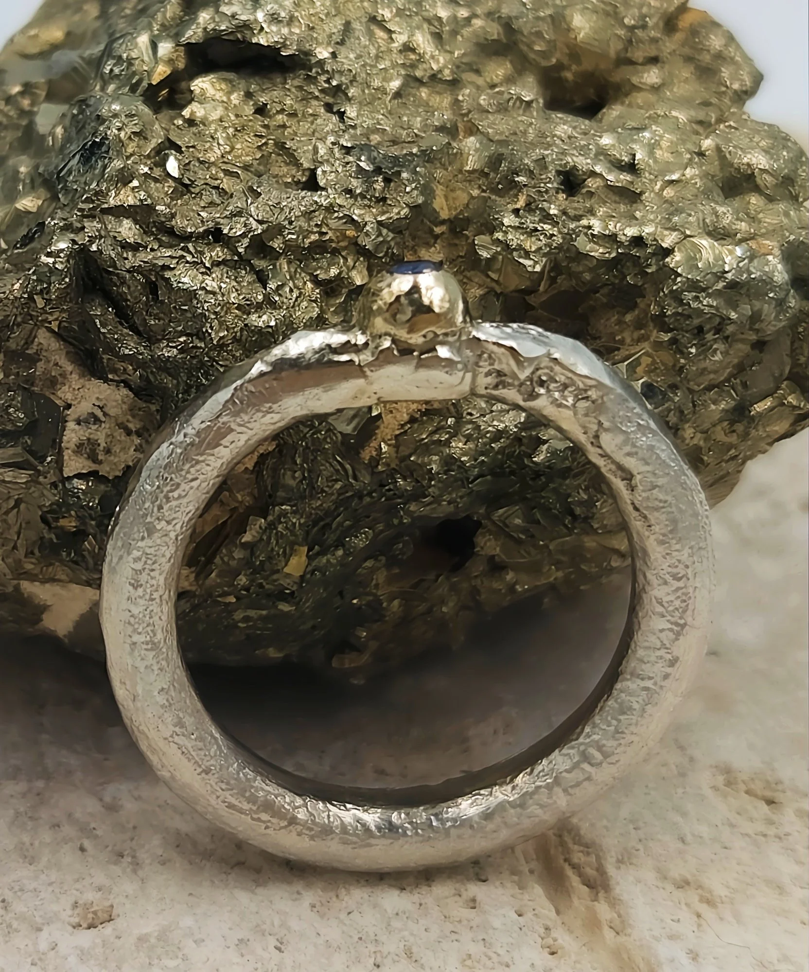 silvergoldsapphirering6.jpg