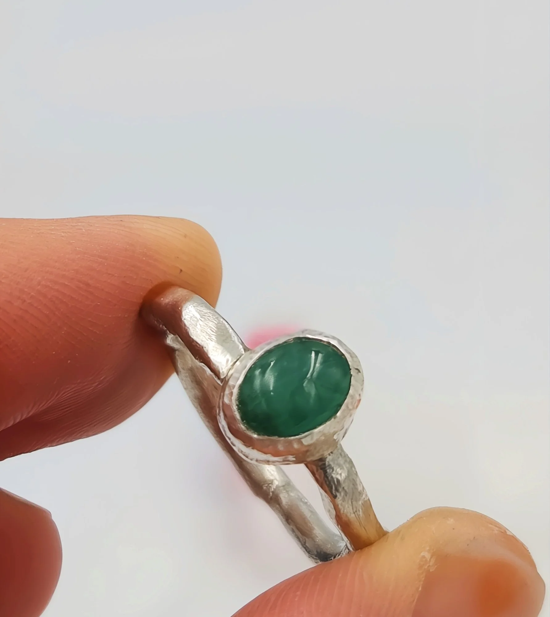 emeraldcabochonring10.jpg