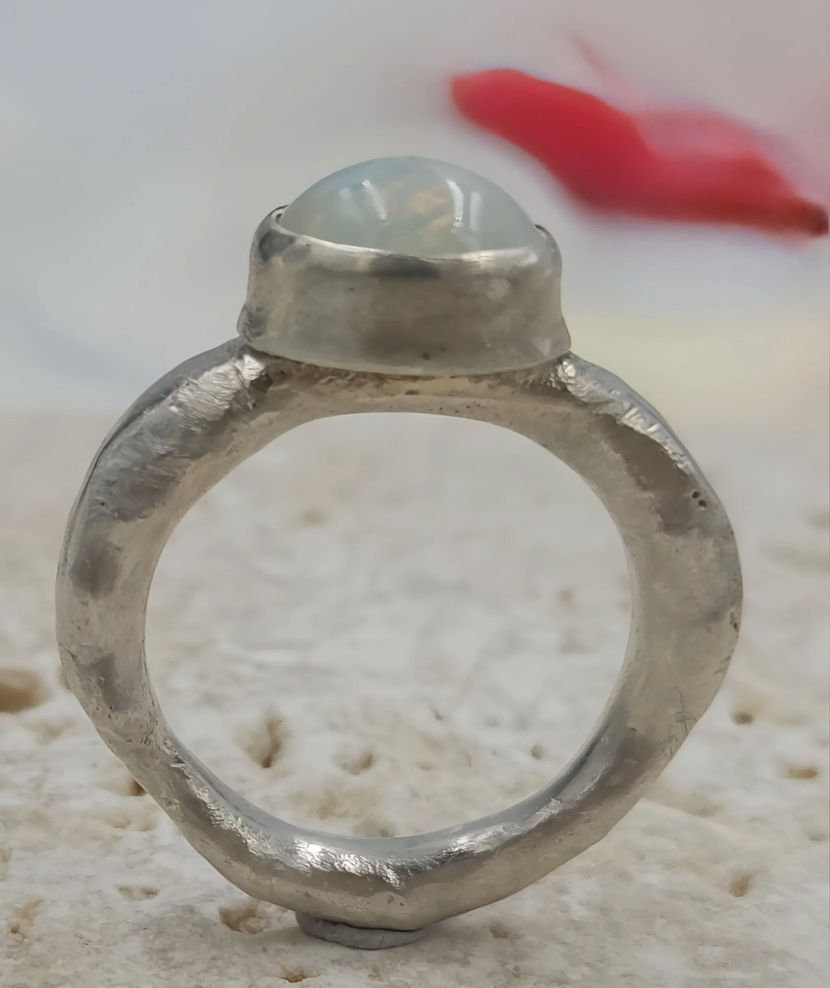 whiteopalring14.jpg