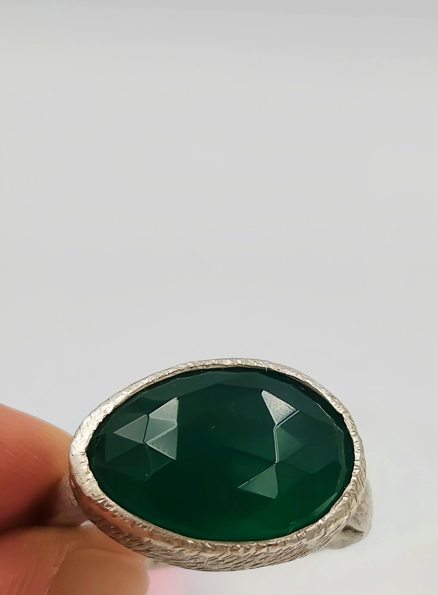 greenonyxring22.jpg
