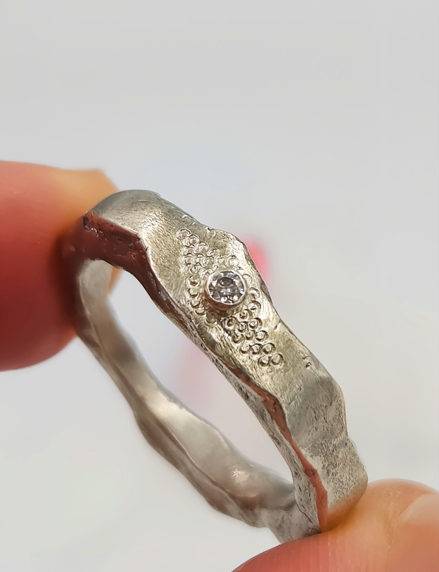 moltenlabdiamondring9.jpg