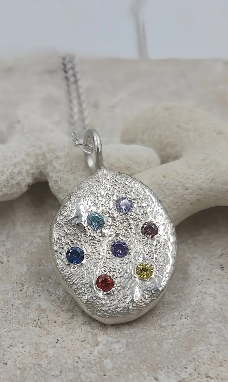 multicolourpendant3.jpg