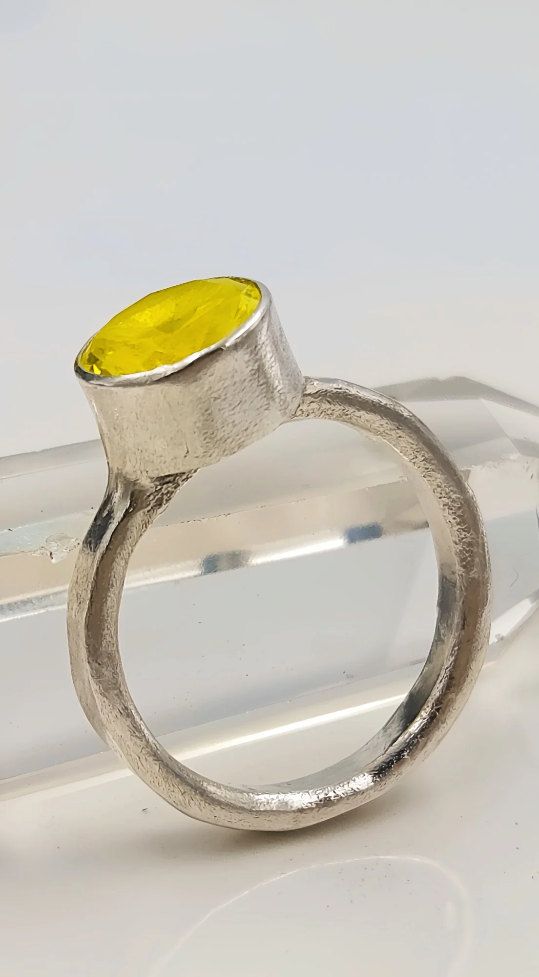 yellowyagring23.jpg