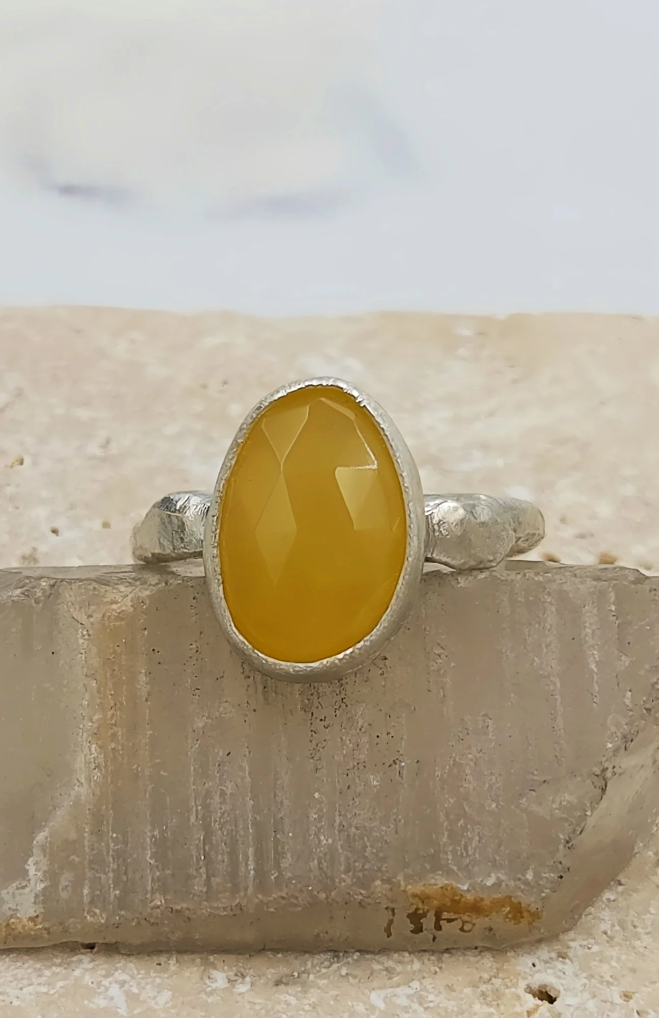 yellowopalring3.jpg