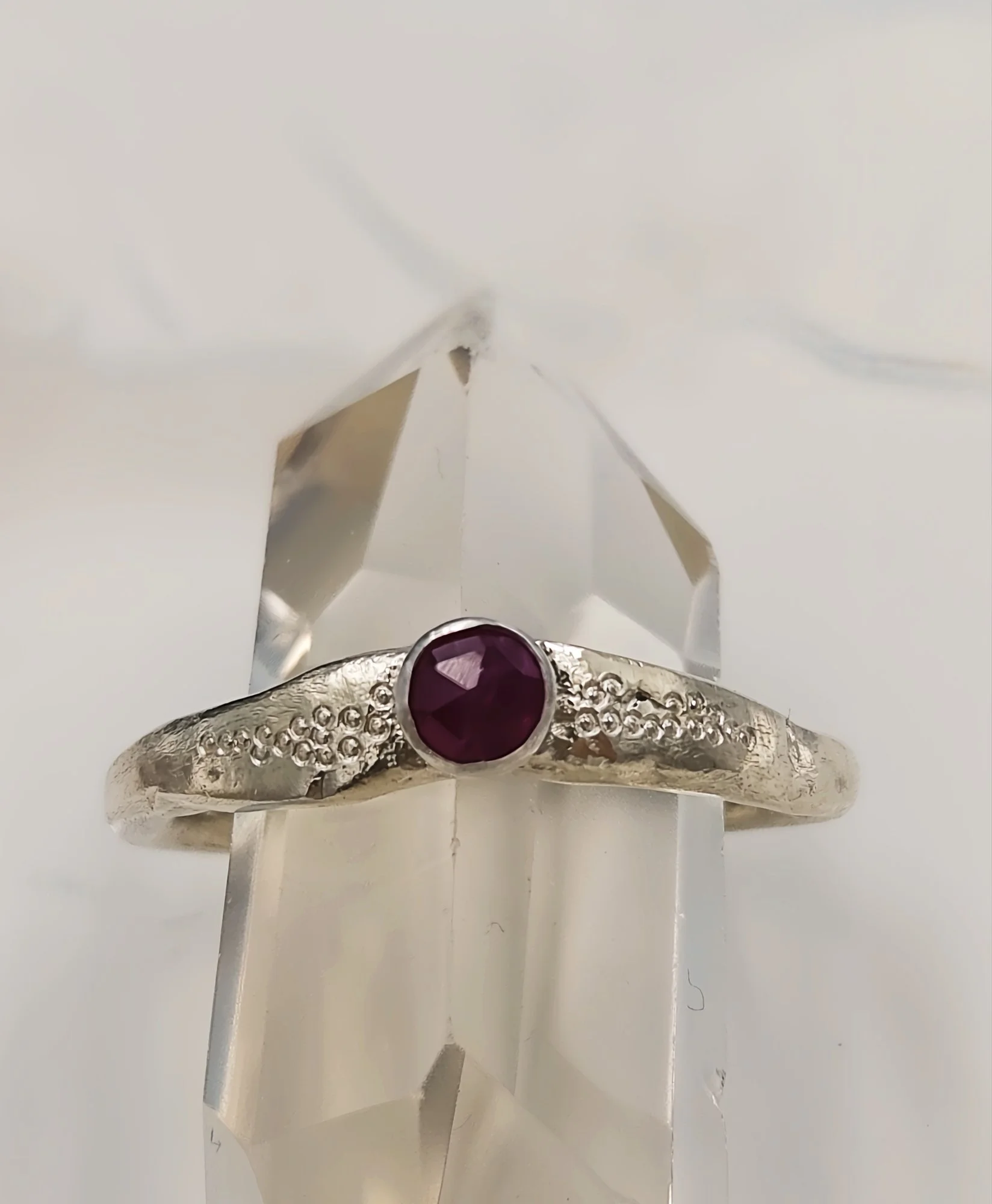 rosecutrubyring4.jpg