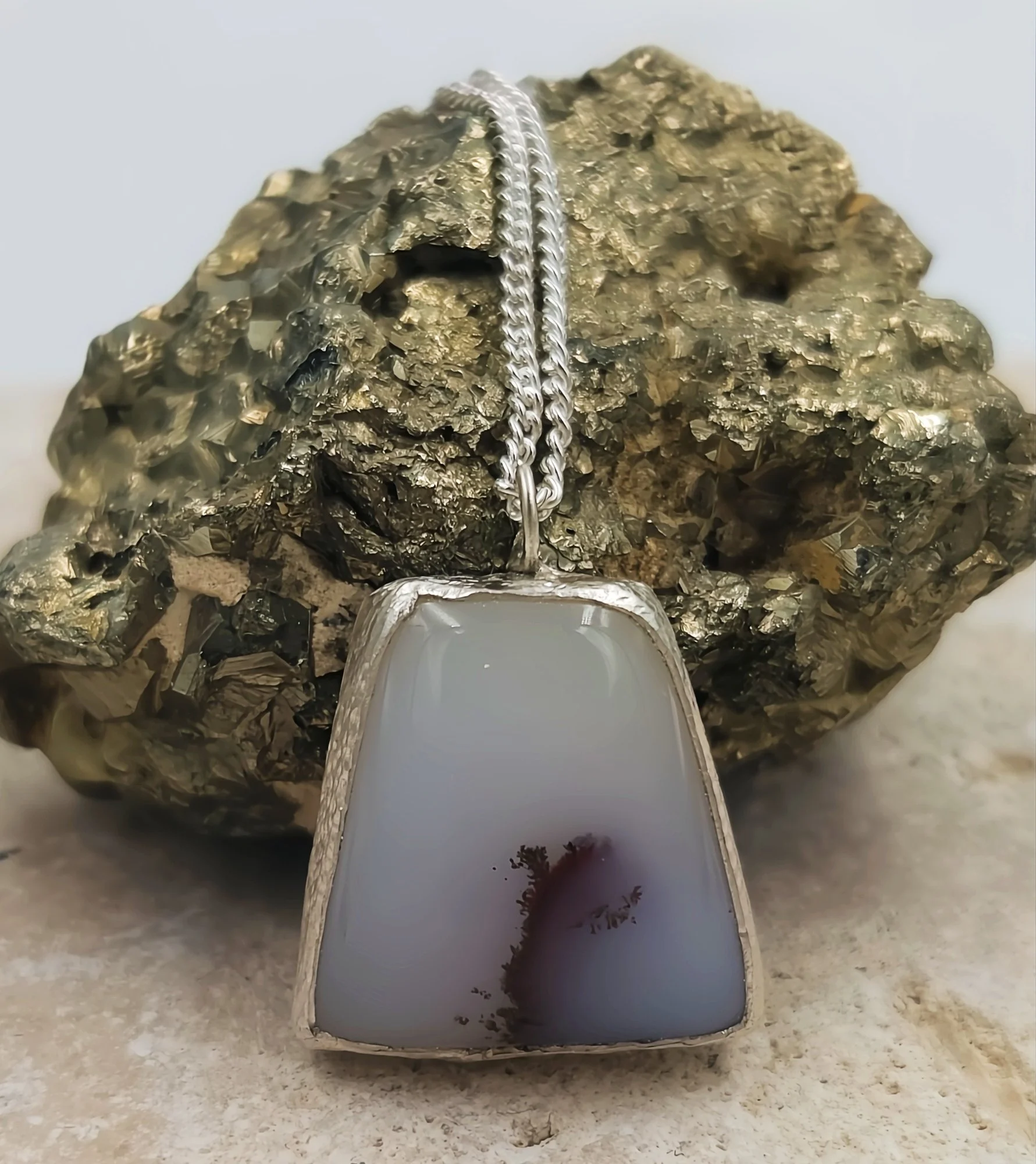 chalcedonypendant7.jpg