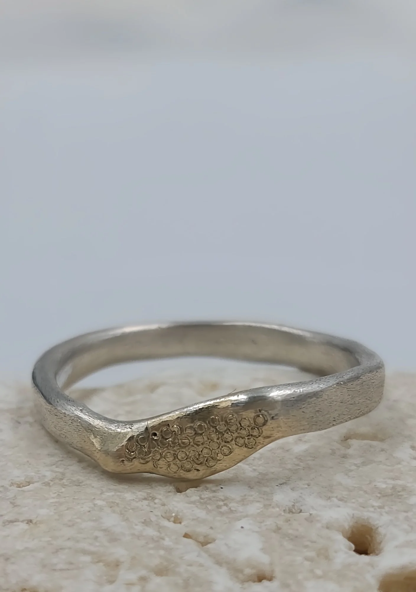 wavyring8.jpg