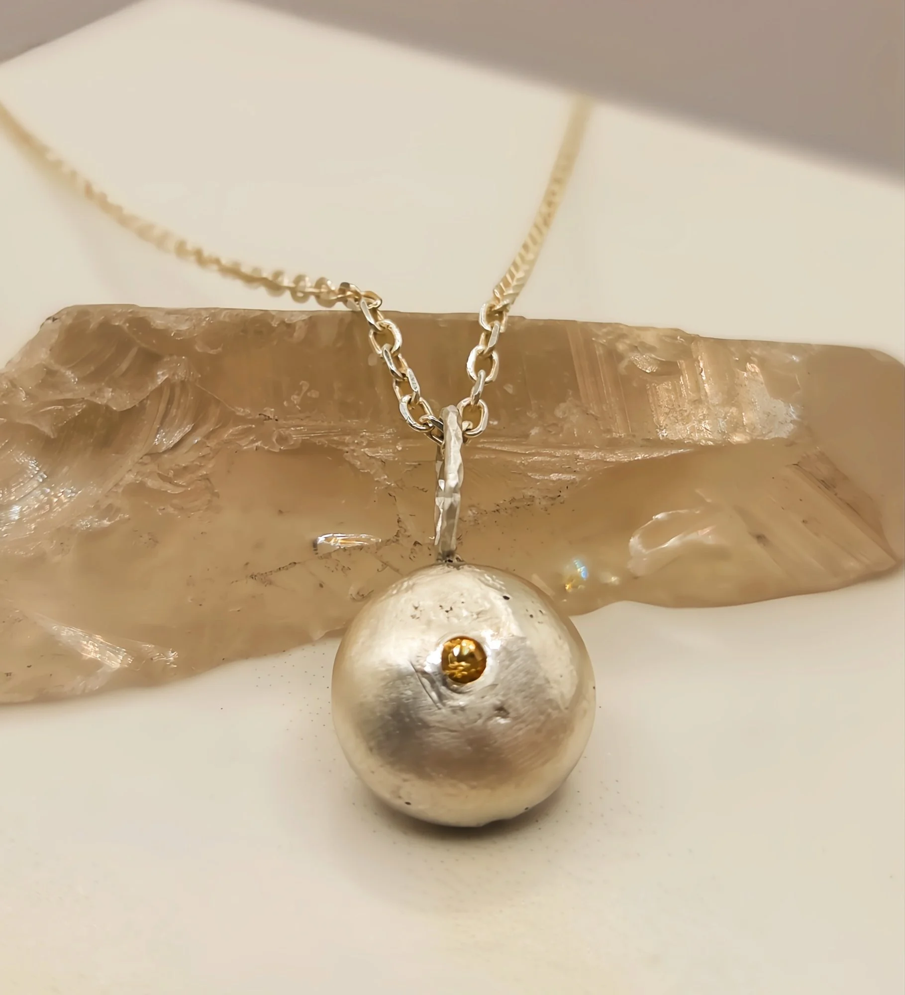 yellowsapphirependant7.jpg