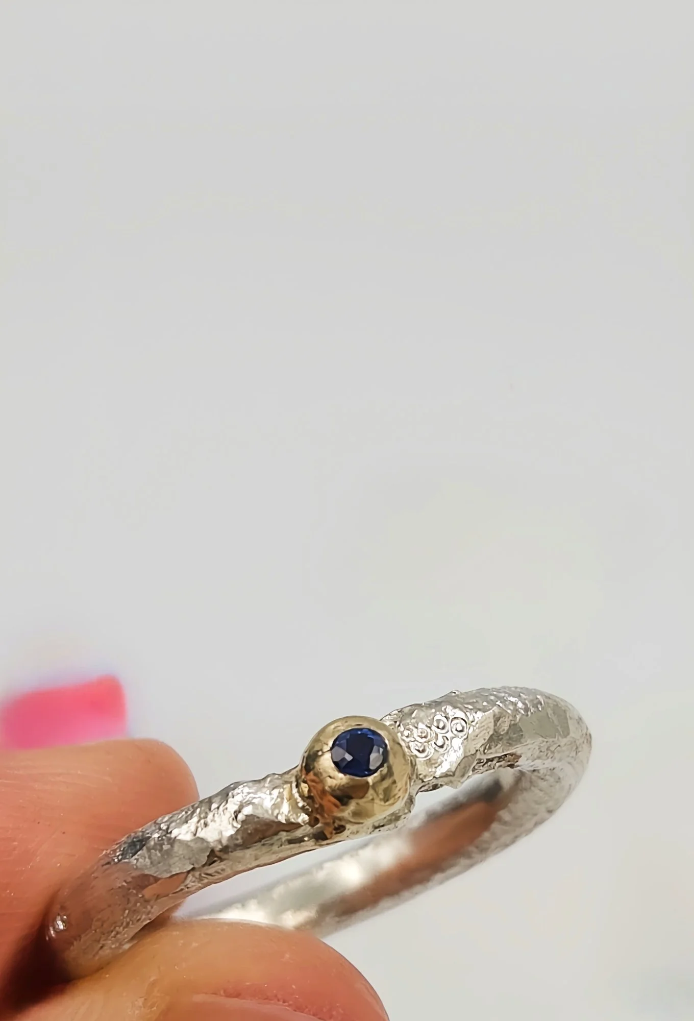 silvergoldsapphirering11.jpg
