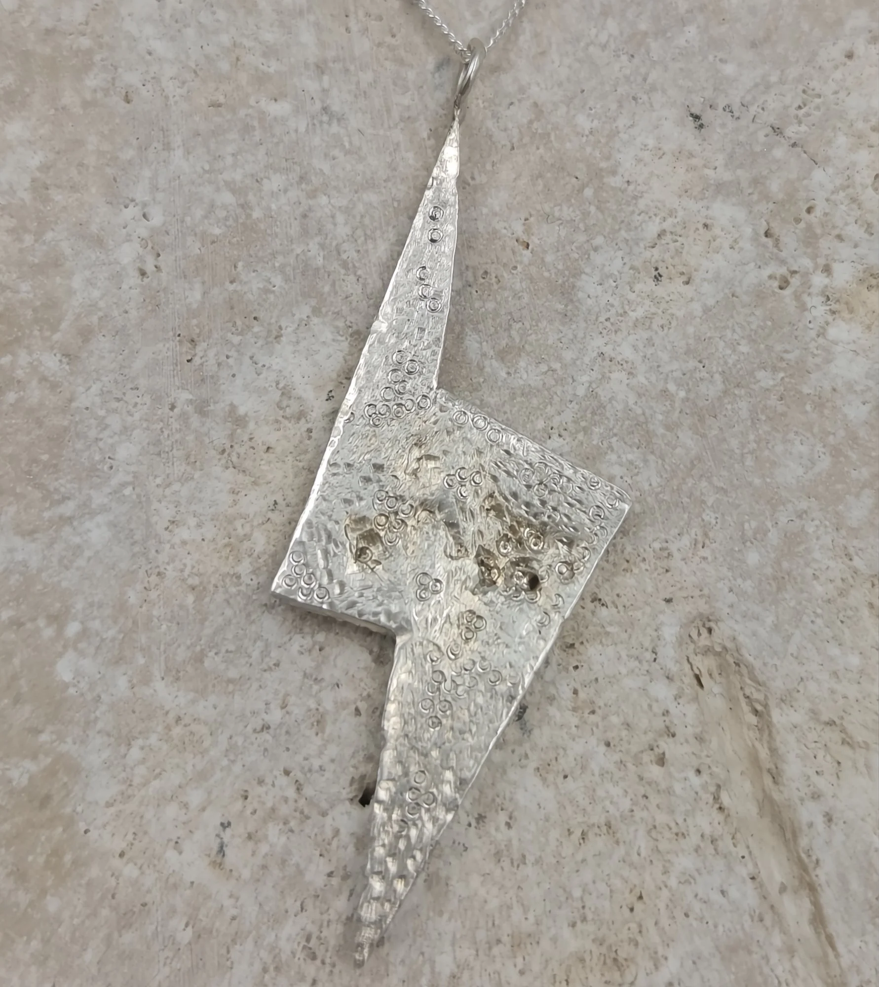 lightningboltpendant1.jpg