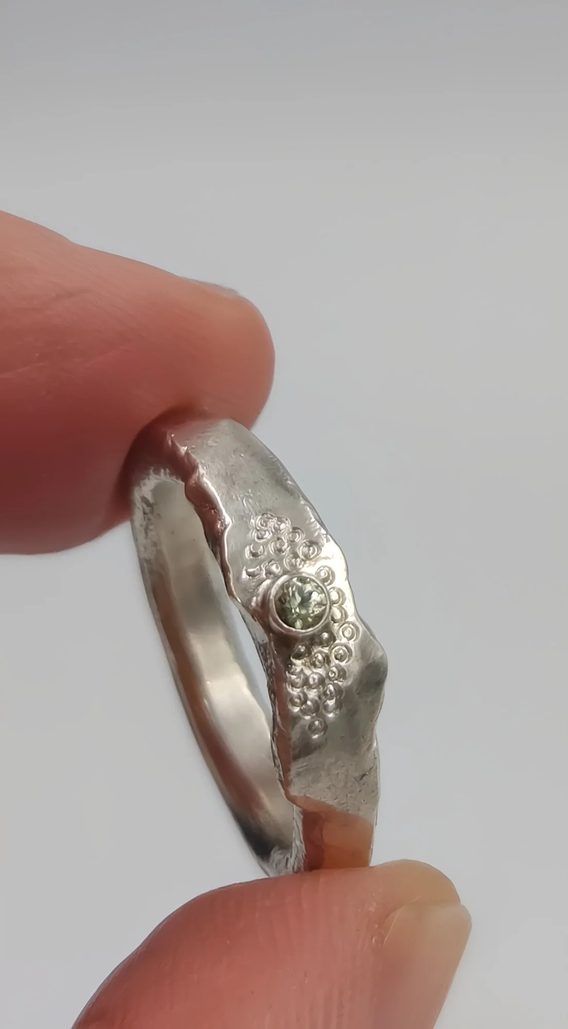 Handmade Sterling Silver Ring – 2mm Green Sapphire Gemstone - Size I