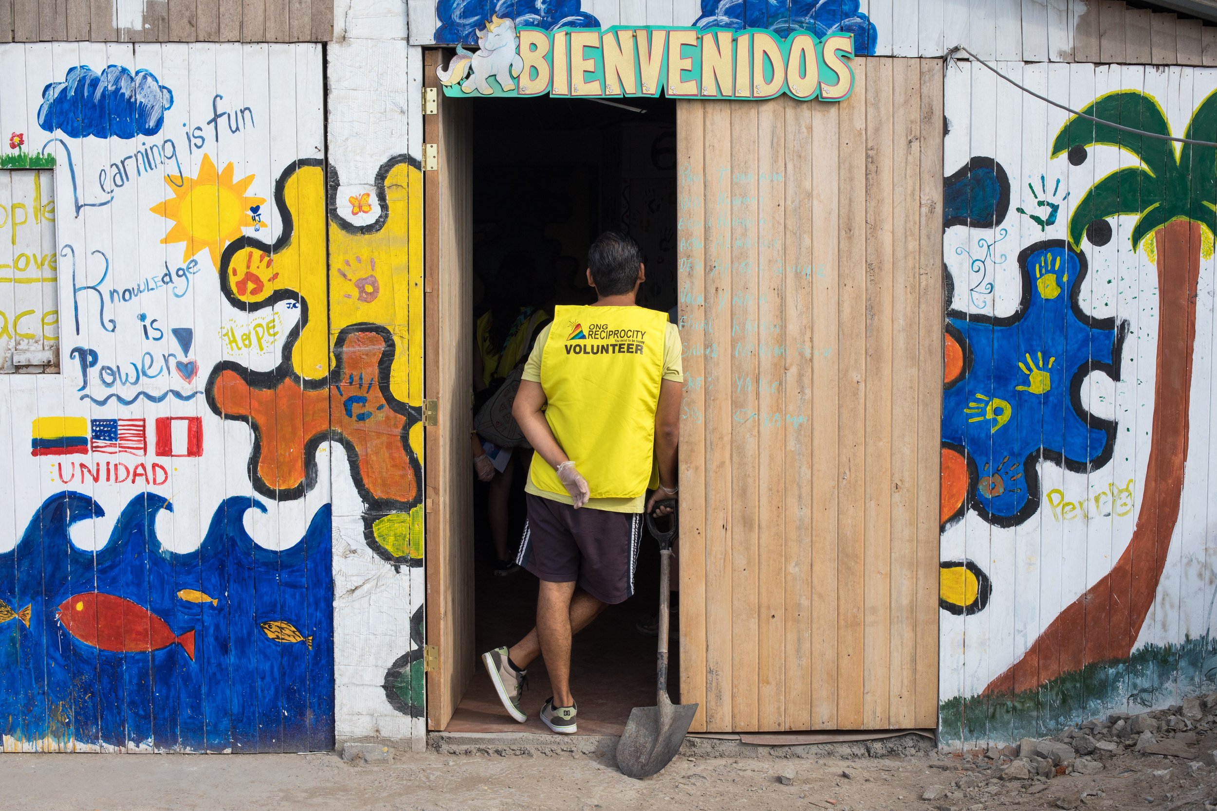 Volunteering in Lima, Peru with Reciprocity NGO.