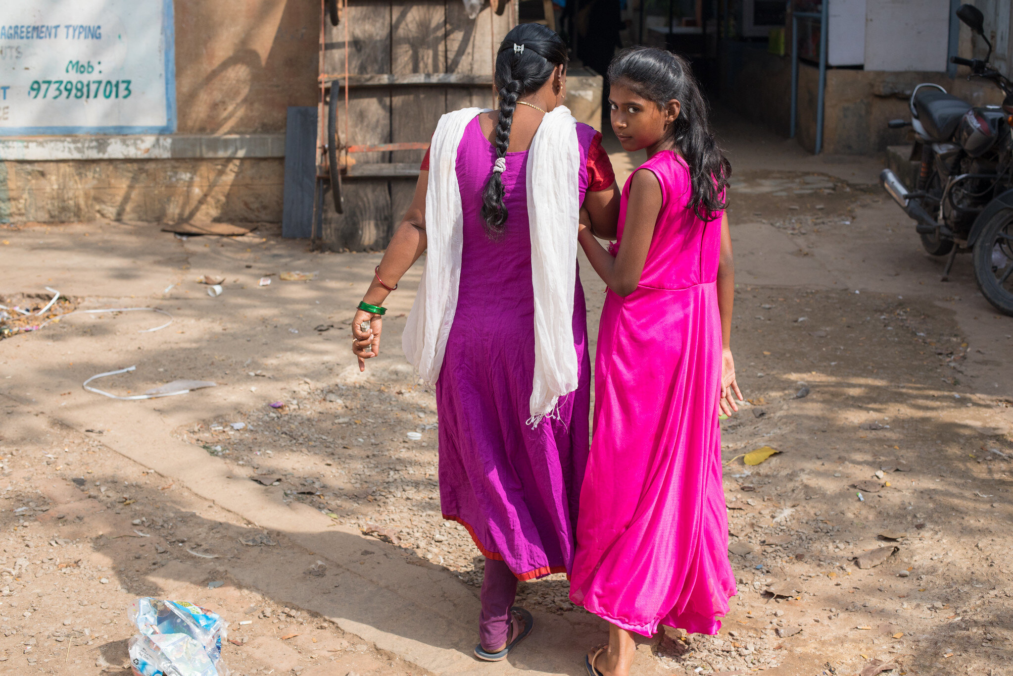 A colourful candid street portrait taken on the outskirts of Bengaluru, India.