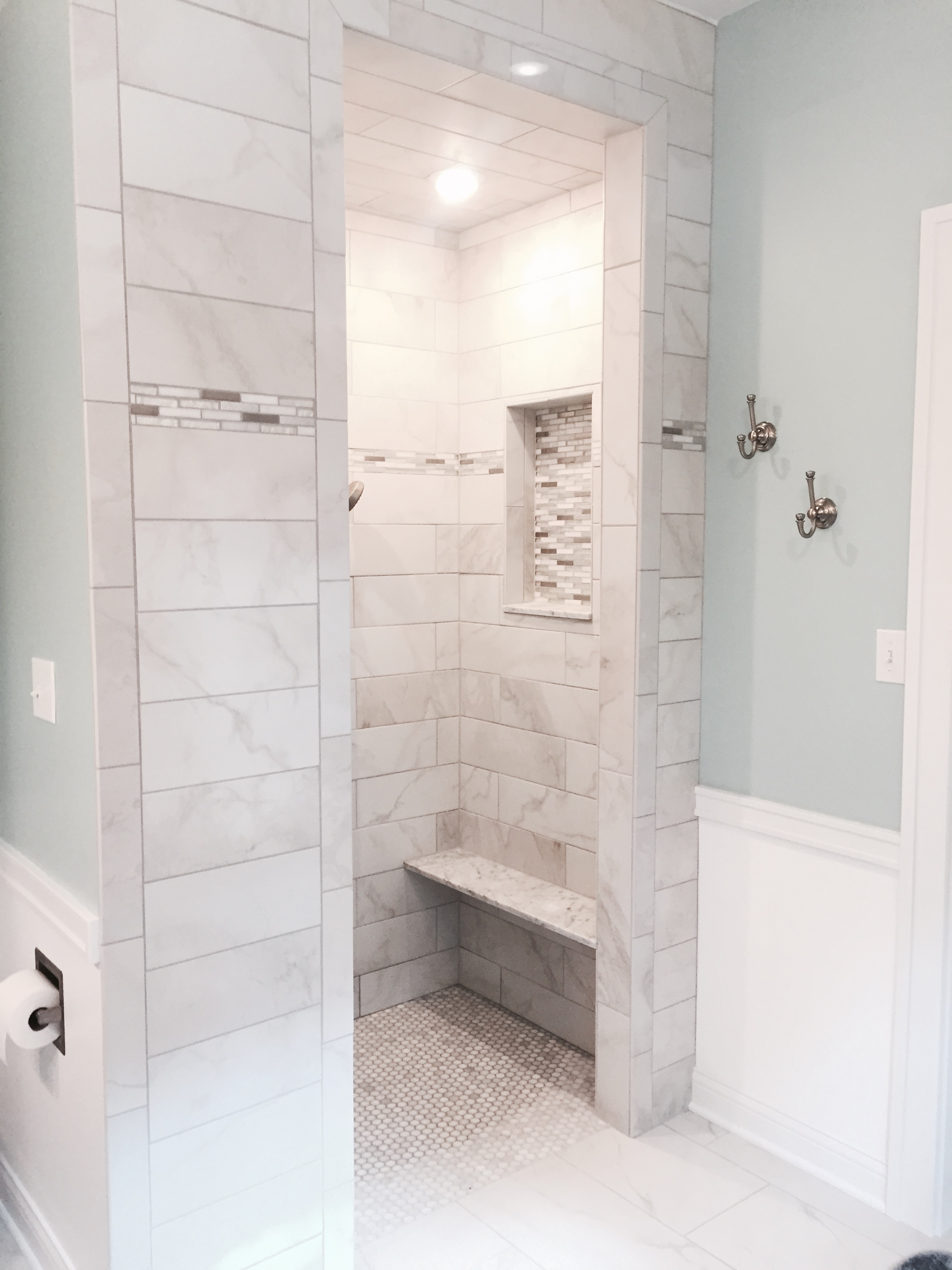 Bathroom 2.jpg