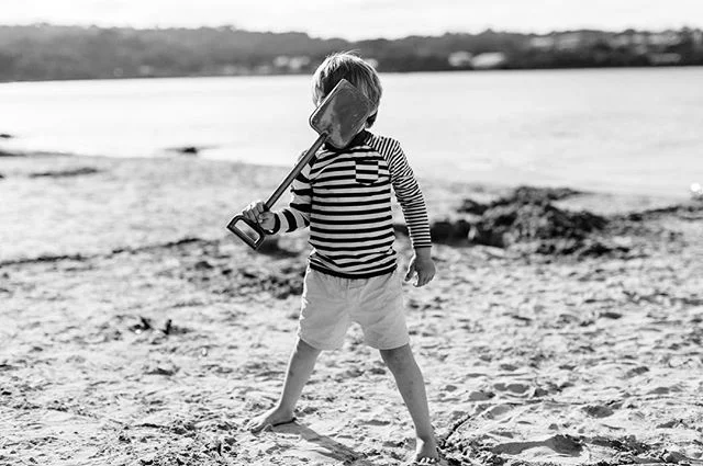 Shovel-face. Pretty much sums up me and my social media activity of late 🙈 
Life is split all over the place right now and soon we get the keys to our house and finish off a few things (you know by end of April) my brain, work, family and life will all be in one place. Grateful for all of the journey, but that doesn't make it less hard. 
More little squares of gorgeousness, cuteness and joy are coming. Maybe tears too x