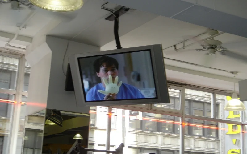 Television installation for Gold's Gym 2.jpg