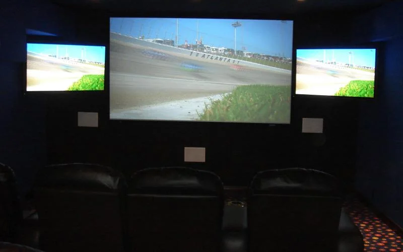 Multiple screens ensure you won't miss any action 1.jpg