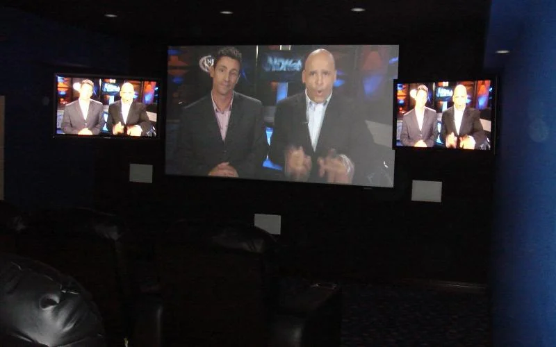 Multiple screens ensure you won't miss any action.jpg