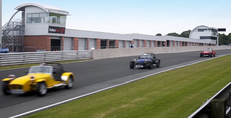 813-OultonPark.004.jpg