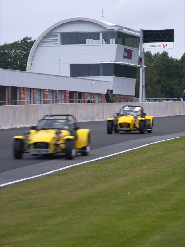 813-OultonPark.003.jpg
