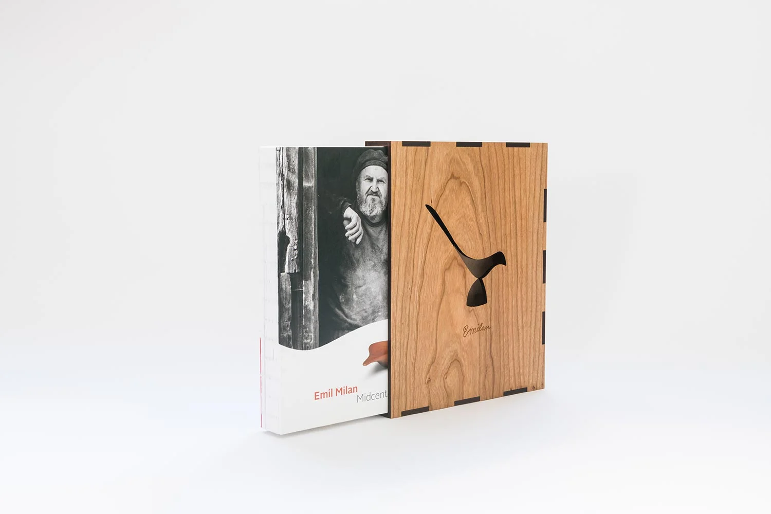 The collector’s Edition includes all the features of the Limited Edition including the wood slip case and letterpress signature plate.