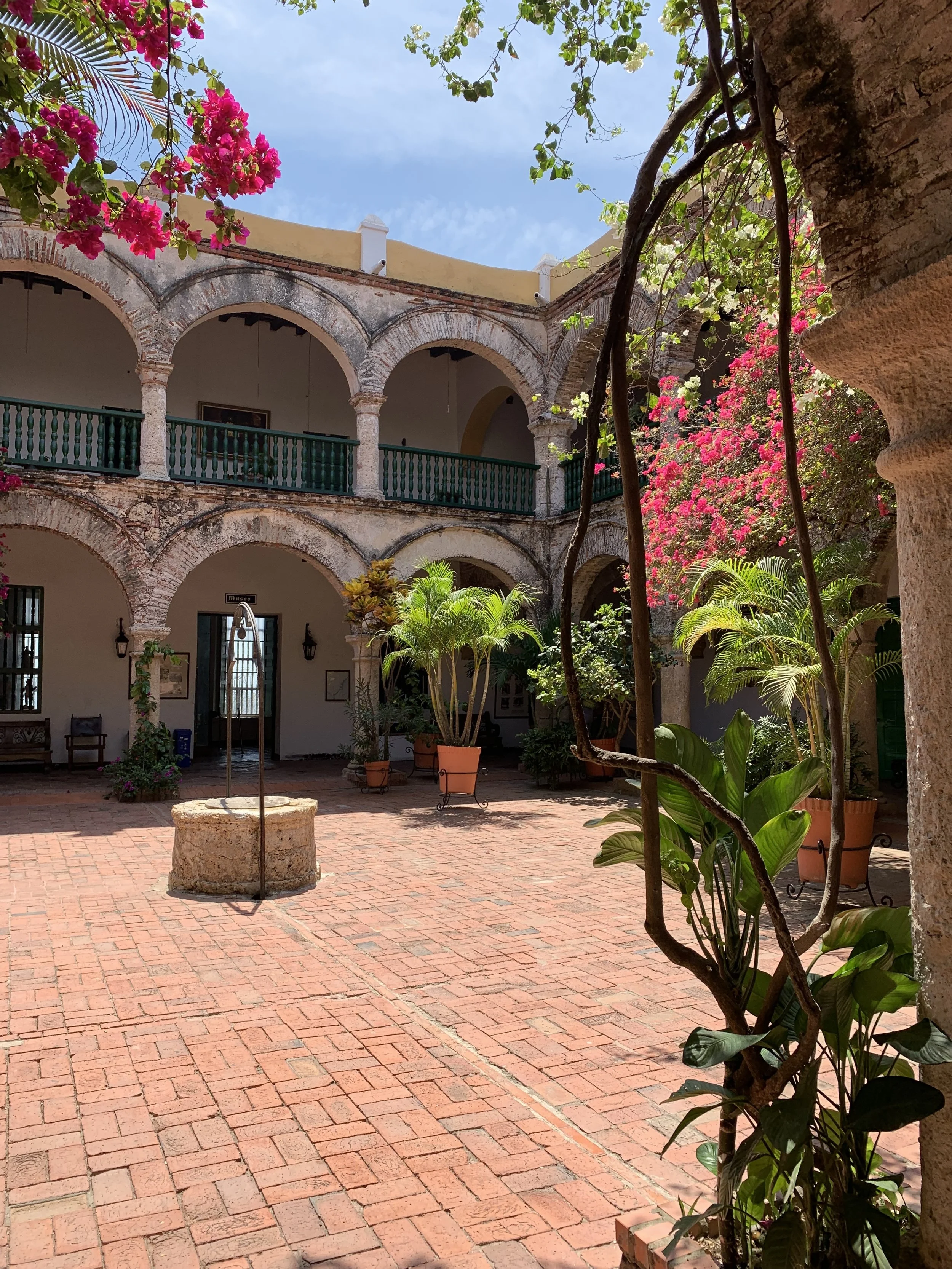The religious complex of La Popa dates back to 1607. The convent faced multiple attacks and invasions through the centuries. Today, locals make an annual pilgrimage up Mount Popa where one can see a spectacular view of all of Cartagena.
