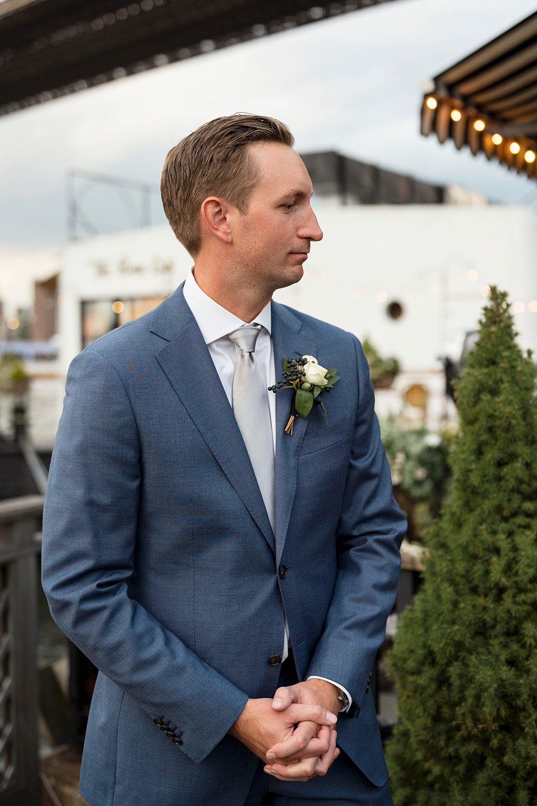  A Beautiful Ceremony at The River Cafe in Brooklyn, NY 