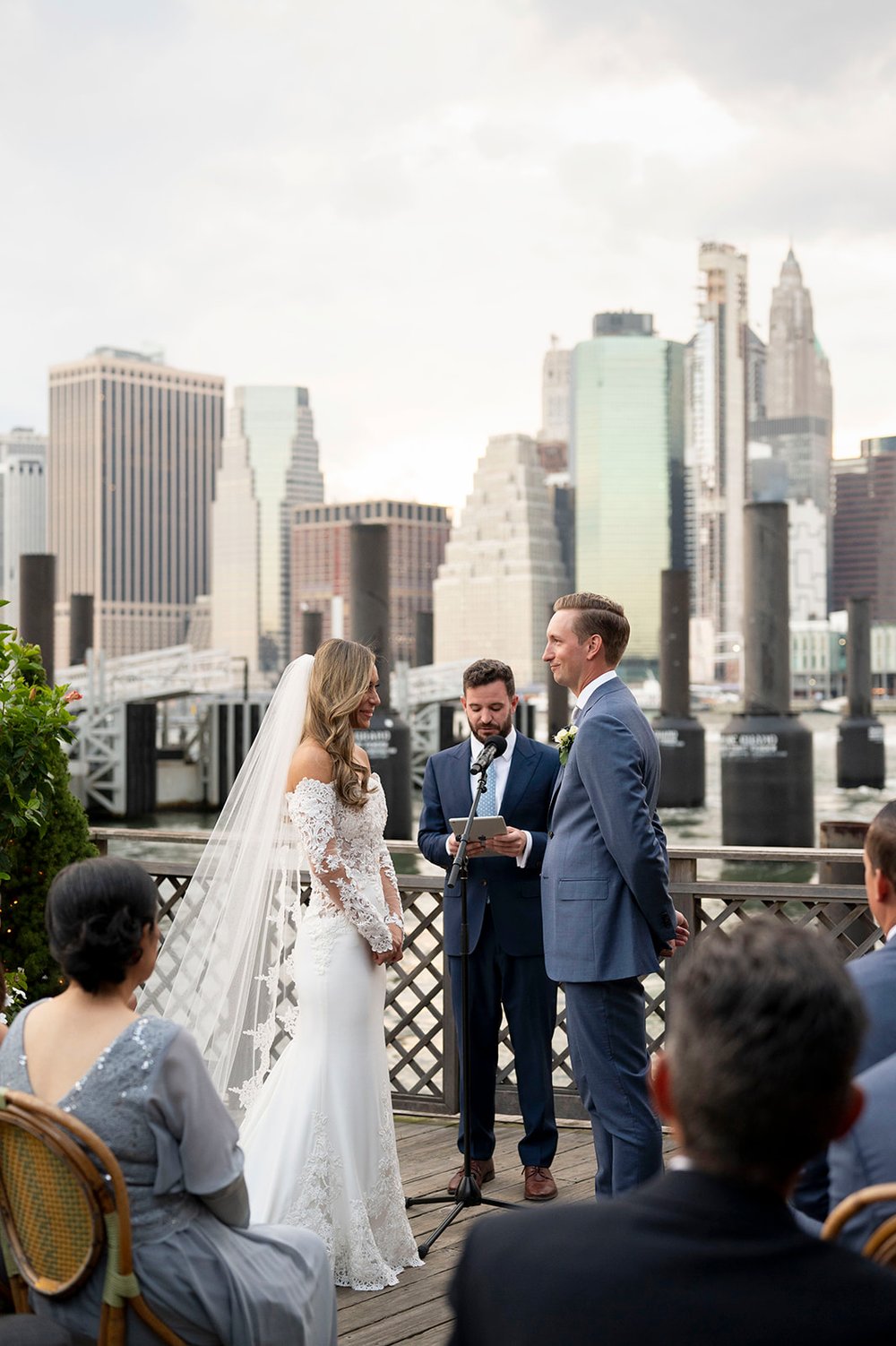  A Beautiful Ceremony at The River Cafe in Brooklyn, NY 