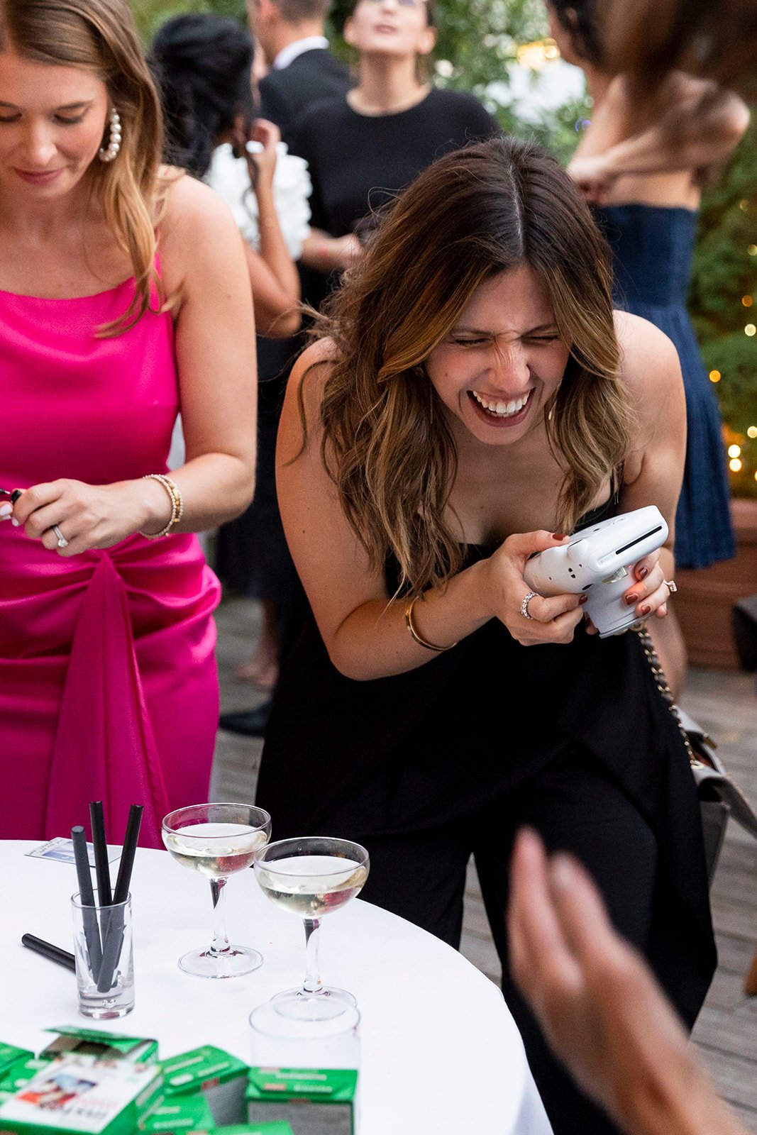An Elegant Outdoor Cocktail Hour at The River Cafe in Brooklyn, NY