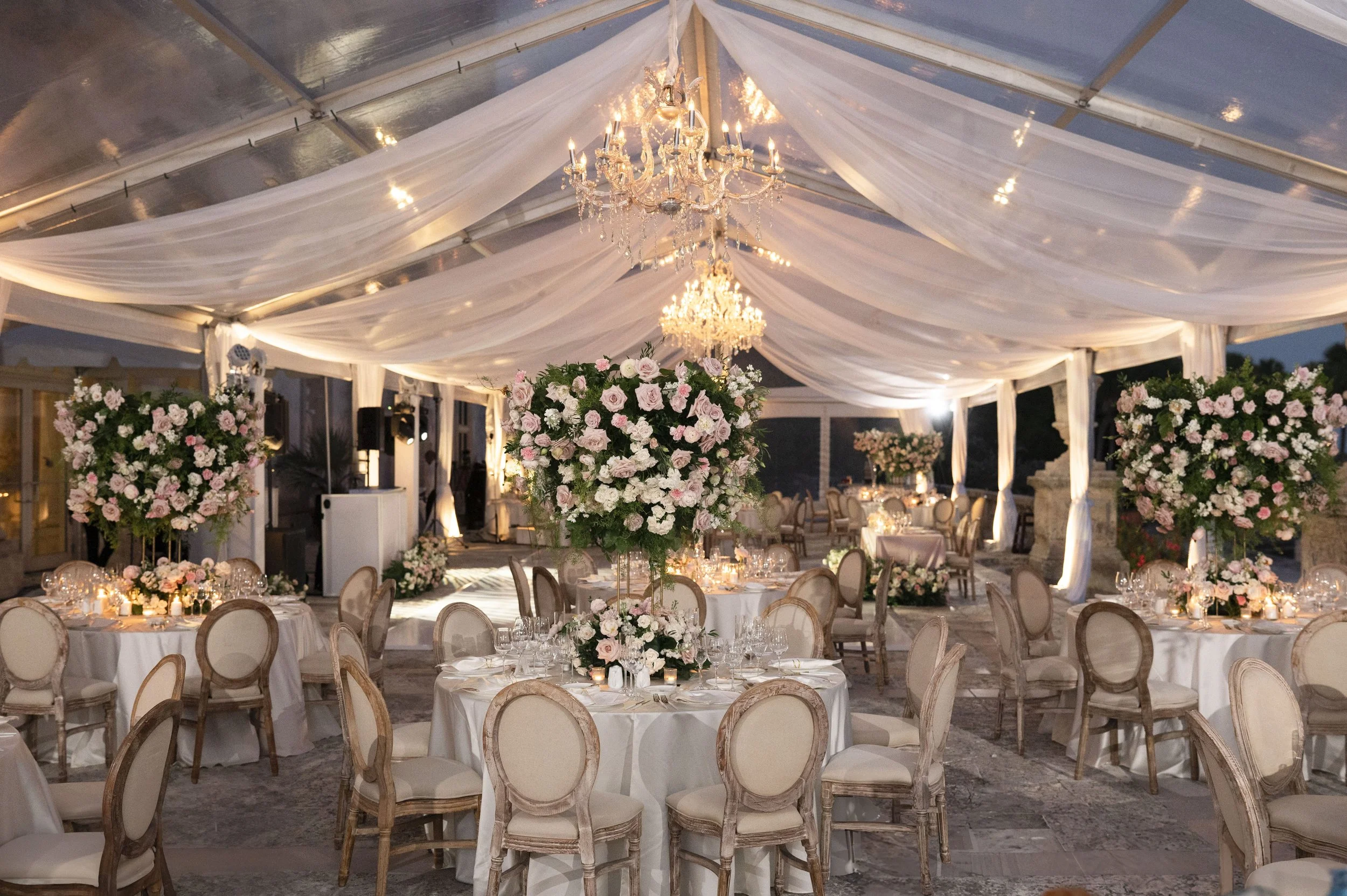 wedding reception detail of a Vizcaya museum and gardens