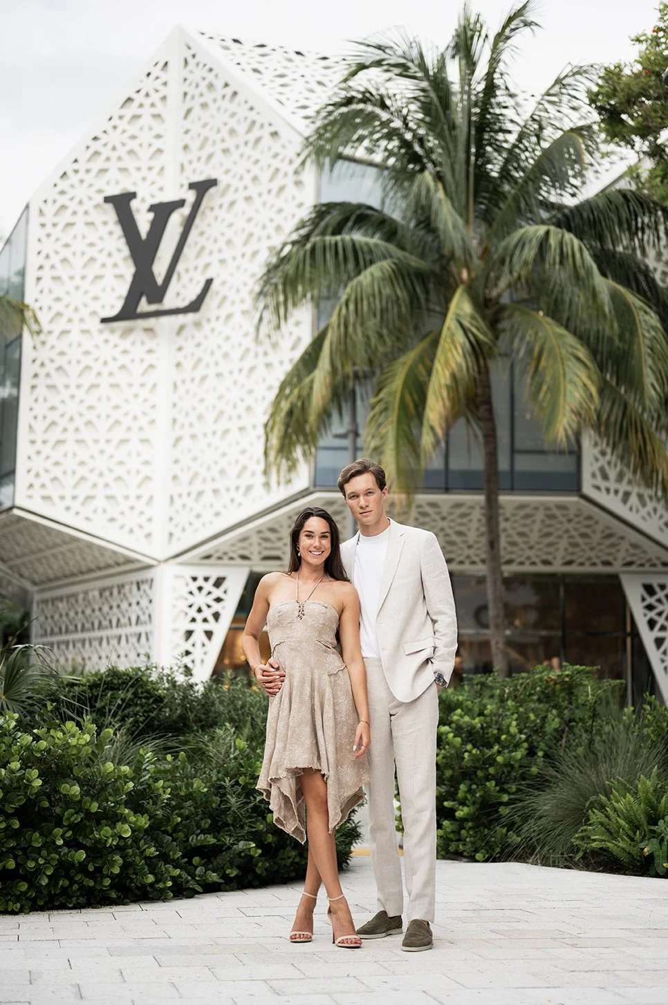 A Chic Miami Design District couple session | Miami photographer |Rachel and Travis