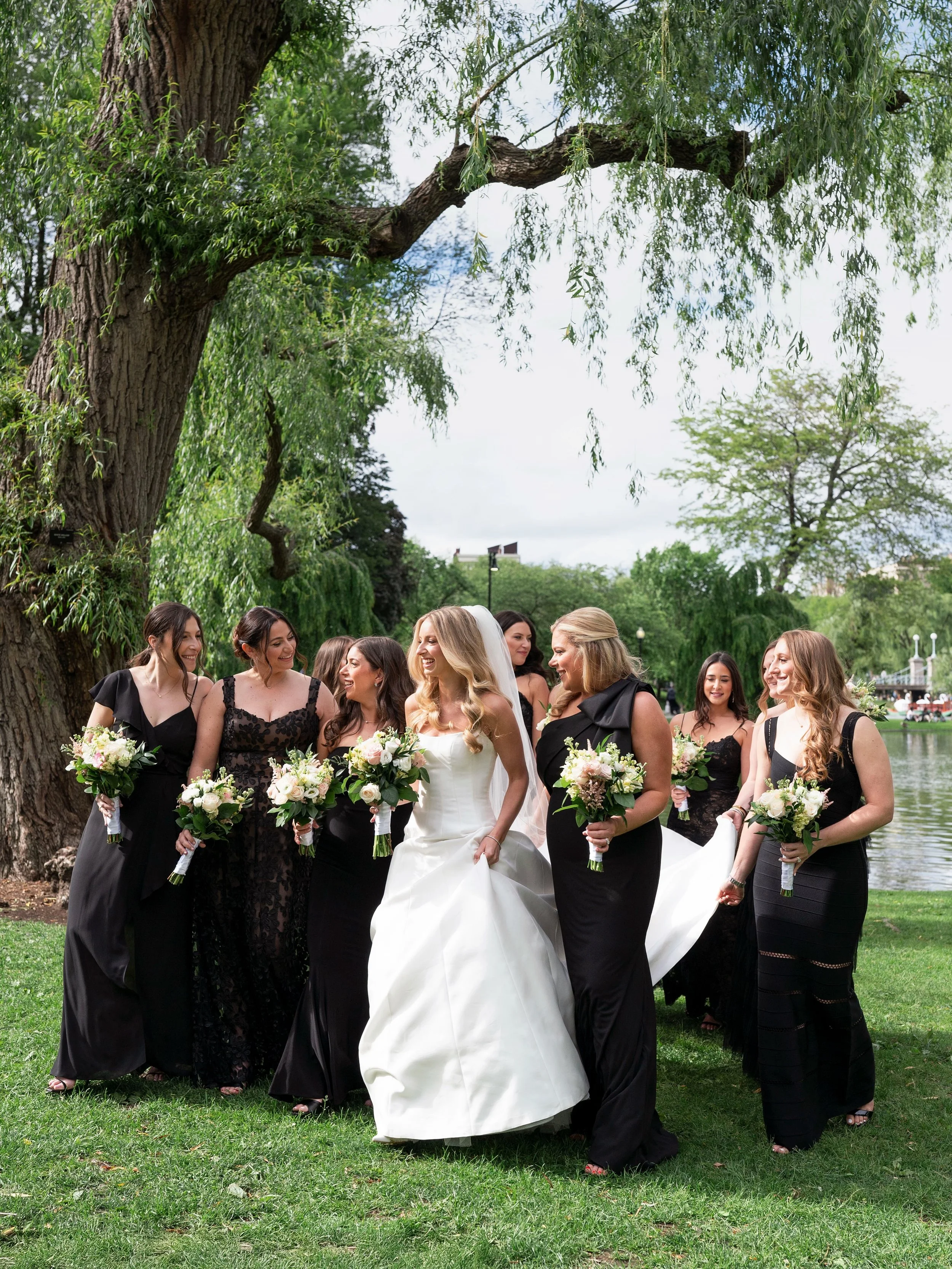 Surround yourself with the people who make life sweeter, laughter louder, and the moments unforgettable.

Lindsey &amp; Mac didn&rsquo;t just have a bridal party&hellip; they had an entire team of love, support, and celebration standing beside them. 