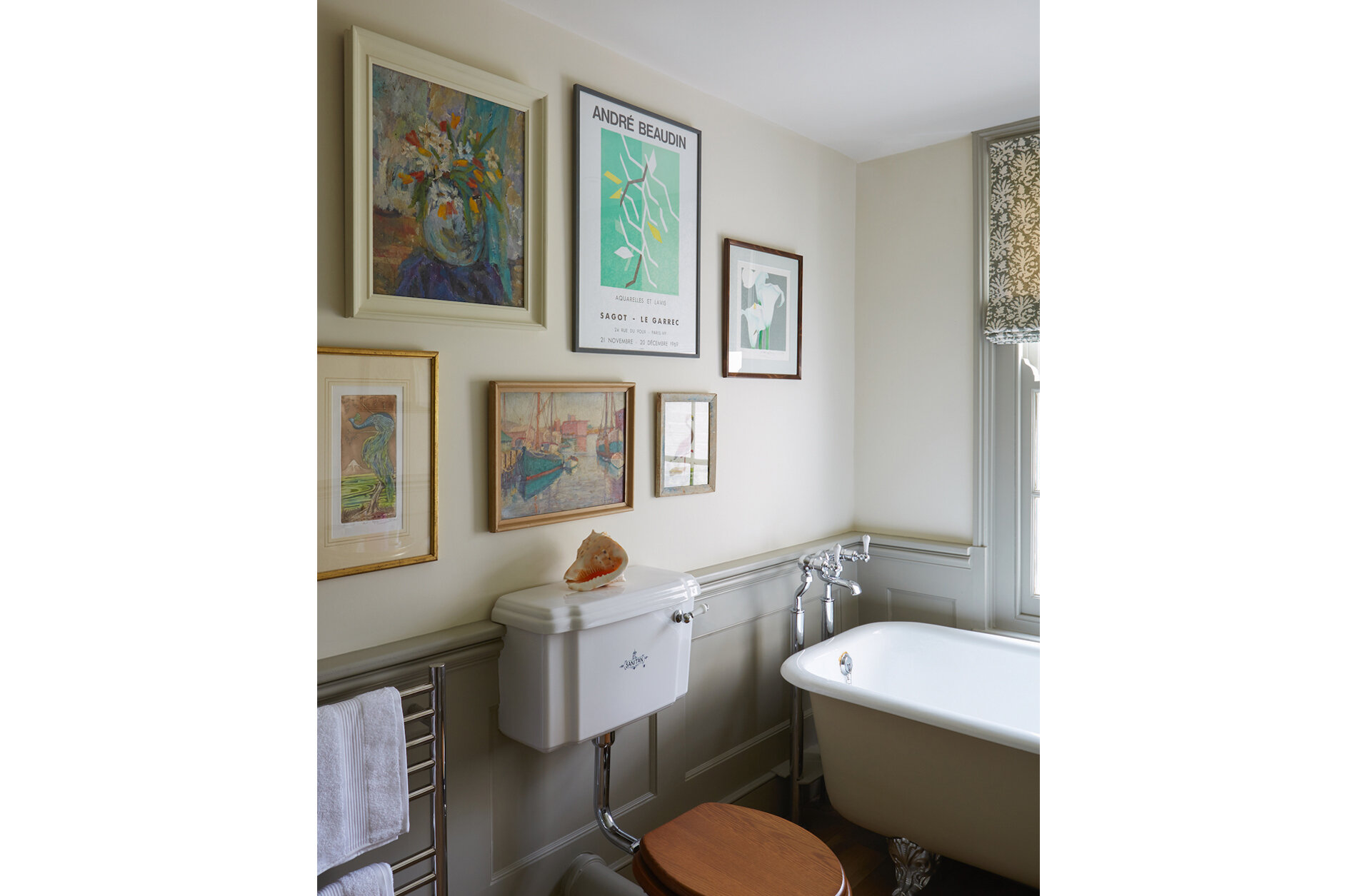 Hampshire Farm House_11. Guest Ensuite_1000x667px.jpg