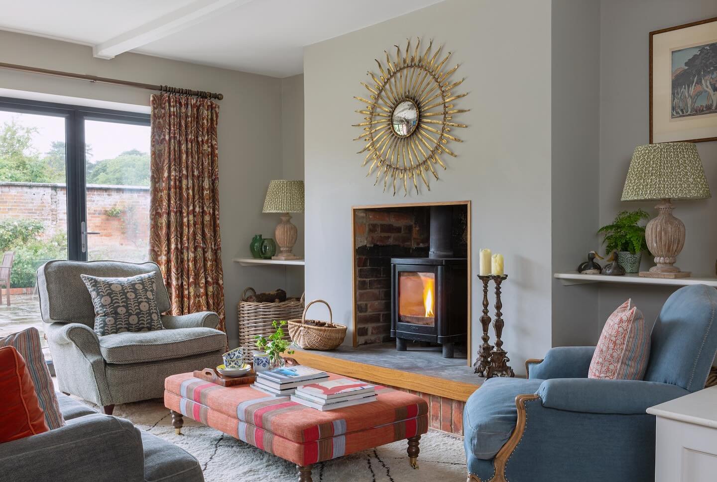 Still lighting the fire in late April&hellip;? The Snug in our Hampshire country house project 📸 @james_mcdonald_photography #interiordesign #countryhousestyle #interiorsaddict #howwedwell #englishcountryhouse #sittingroomdecor #interiorstyling #sit